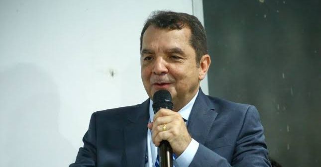 Crescimento de Dr. Hilton Gonçalo nas pesquisas para o Senado provoca ataques da oposição com fake news